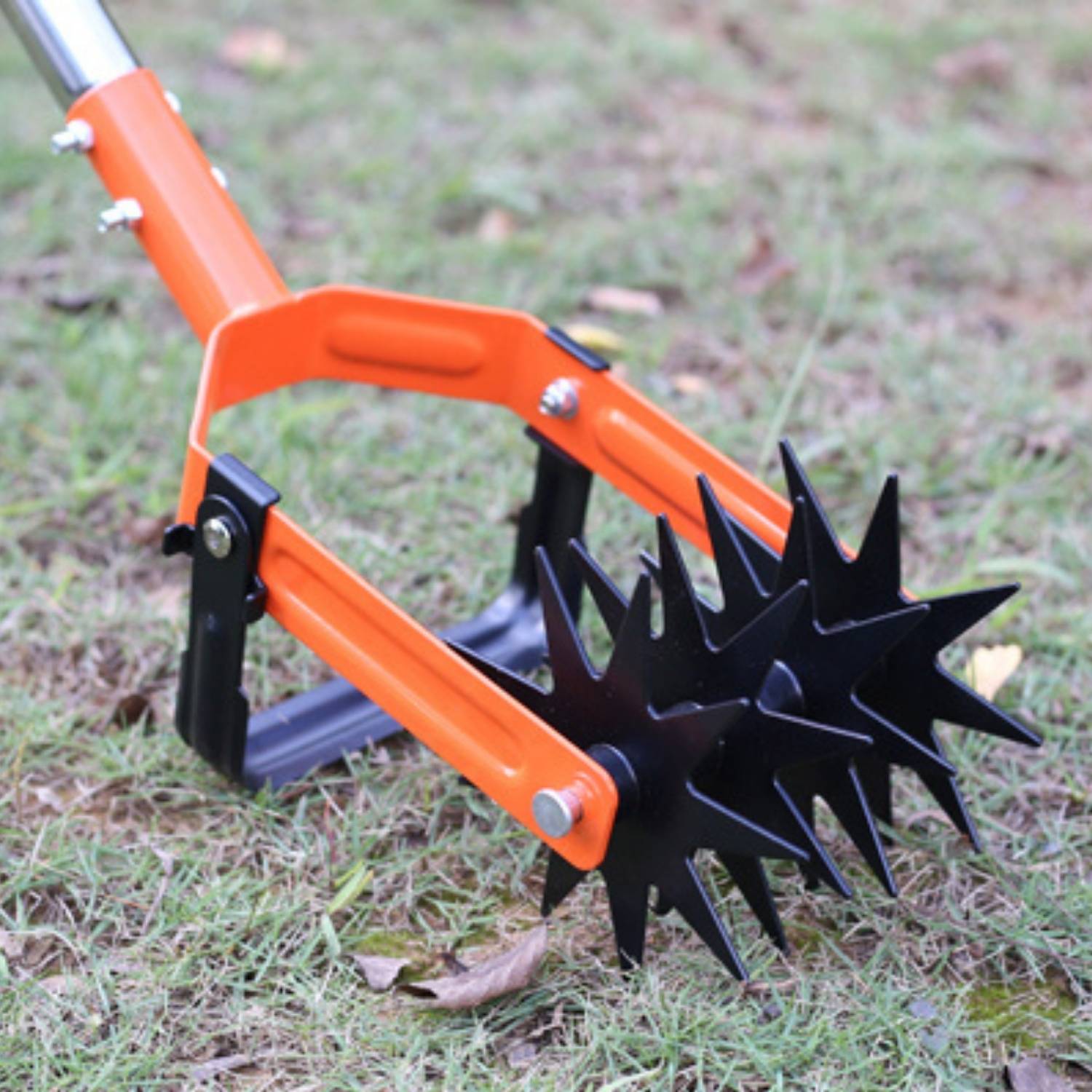 Hand tiller and cultivator: image 8